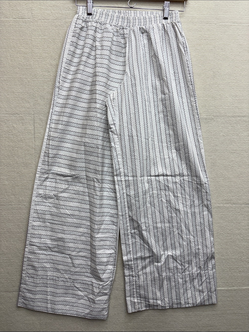 Princess Polly White Wide-Leg Striped Lounge Pants 2
